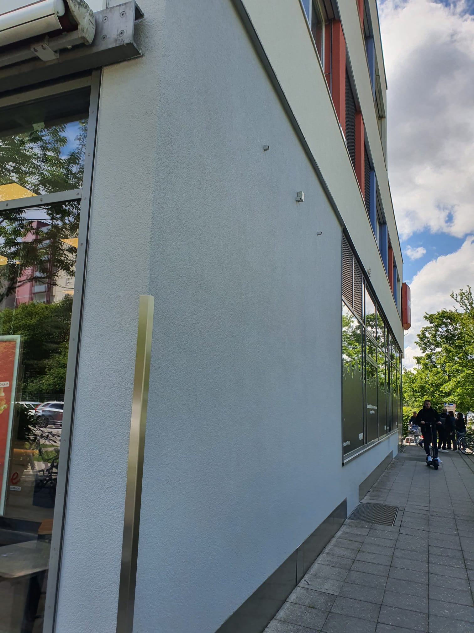 Fassadenanstrich Beispiel Vor-Nacher